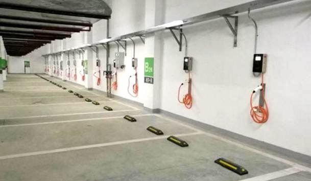 西鄉(xiāng)天福華府地下停車庫7KW交流充電樁項目