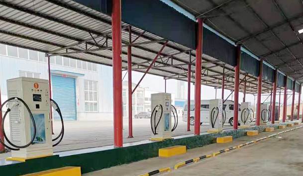 中國虎工新能源充電站120KW雙槍直流充電樁項目案例