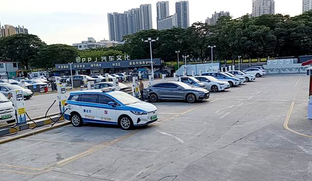 荷葉榕液冷超充站480kw1拖8-480kw1拖6液冷超充樁項(xiàng)目